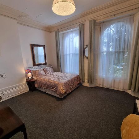 דובר Large Flat Next To Port, Cliffs, Beach With Parking מראה חיצוני תמונה