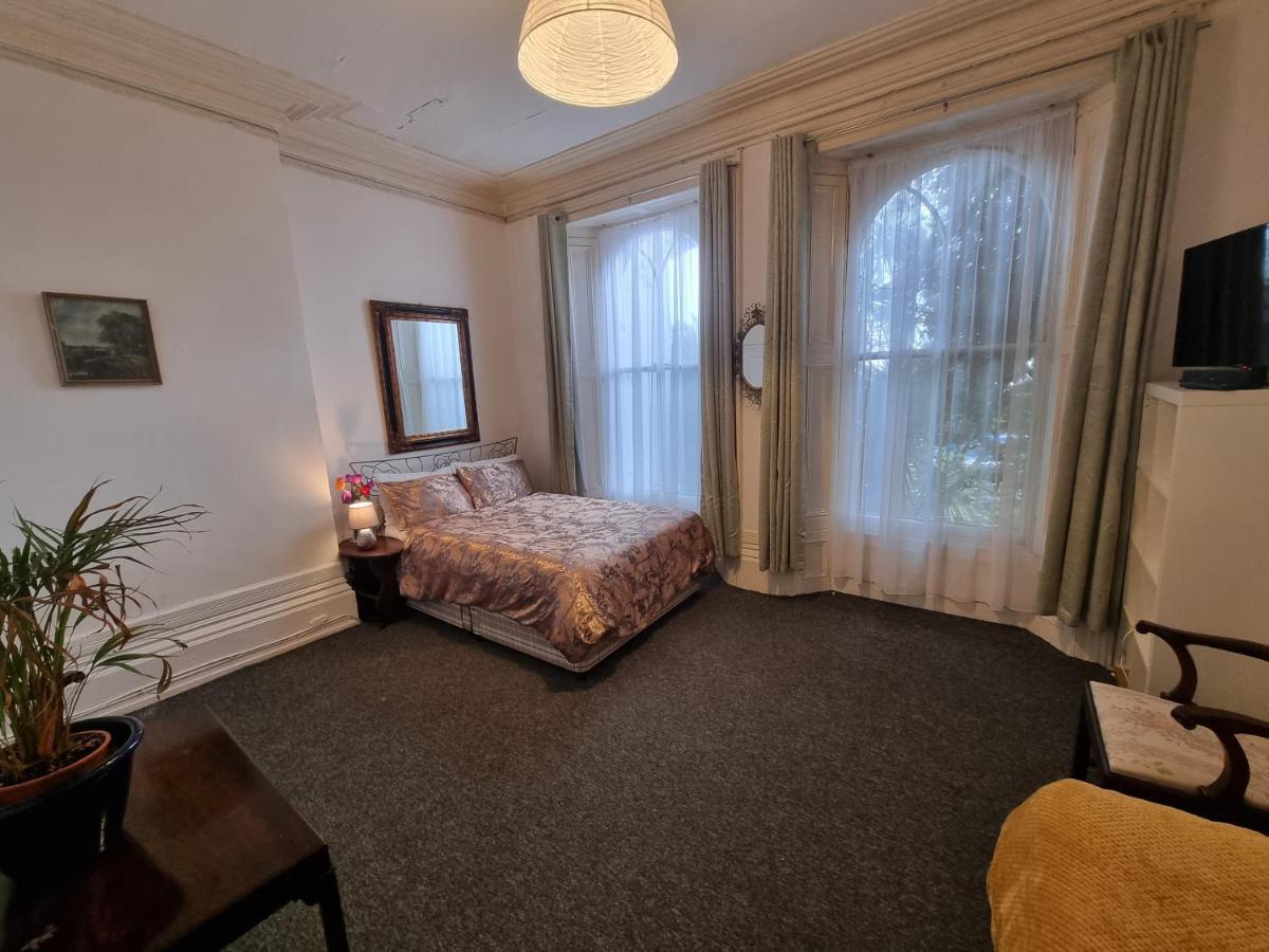 דובר Large Flat Next To Port, Cliffs, Beach With Parking מראה חיצוני תמונה